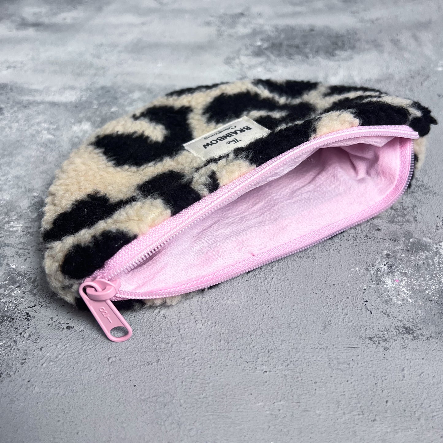 HALFMOON POUCH LEO x ROSA