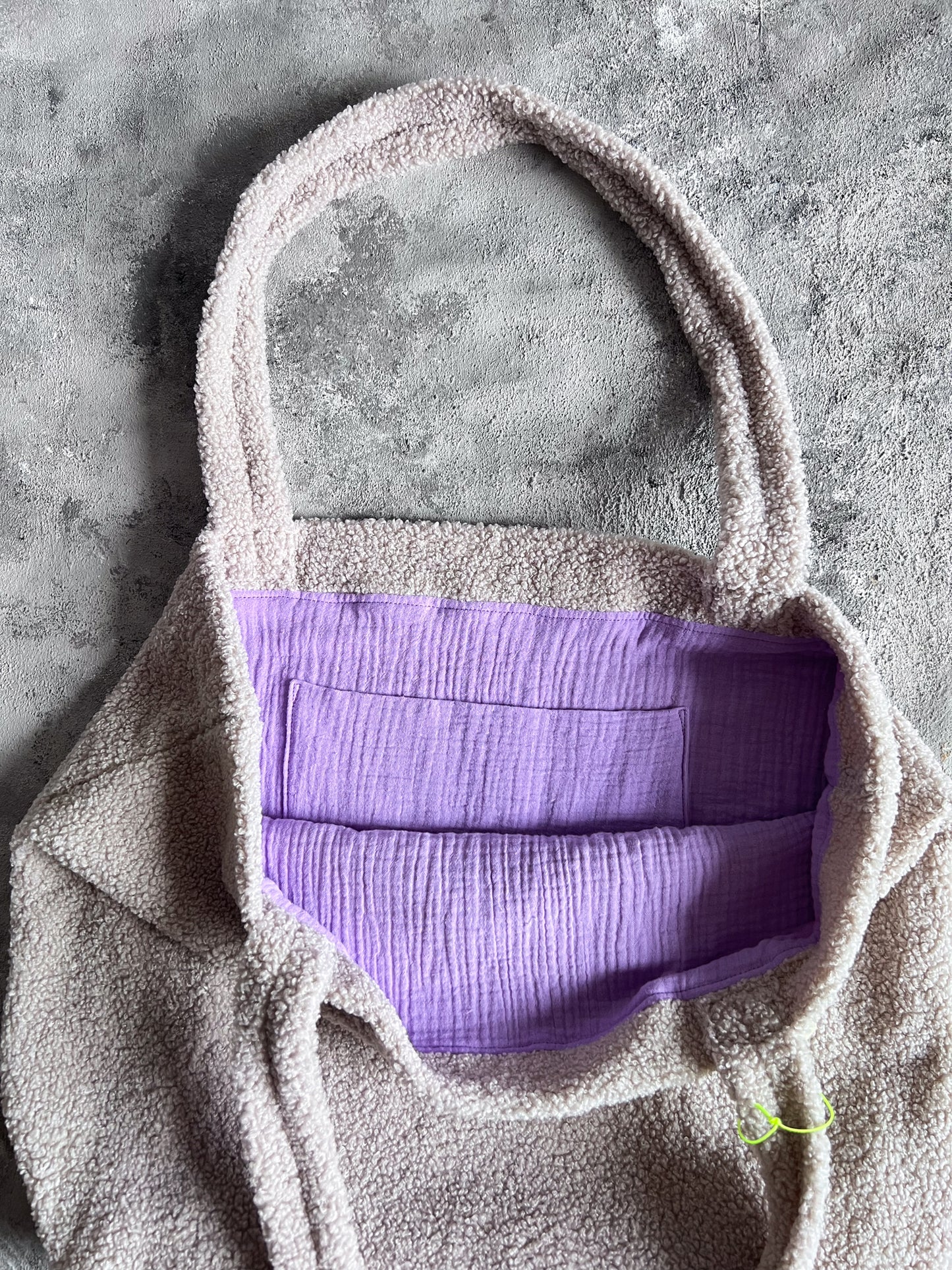 XL-SHOPPER TEDDY x GREIGE