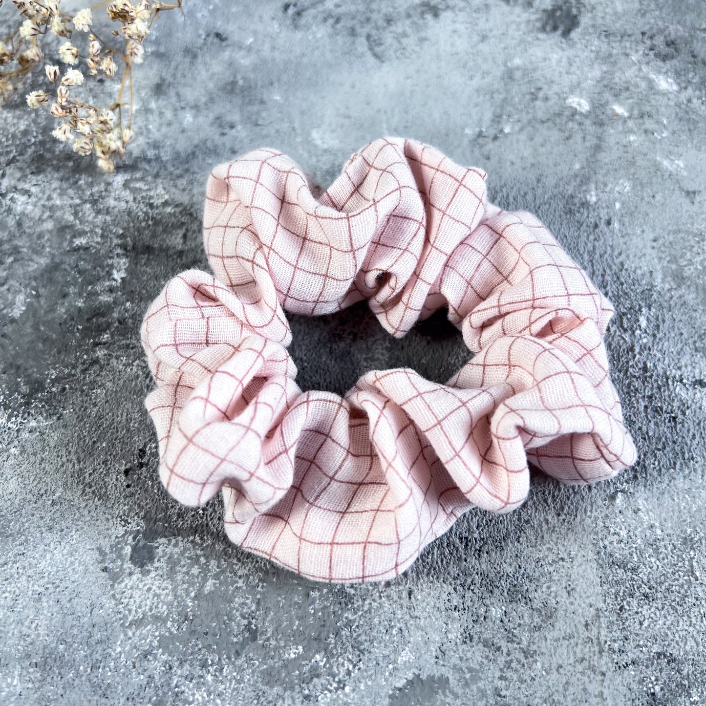 SCRUNCHIE MUSSELIN GRID