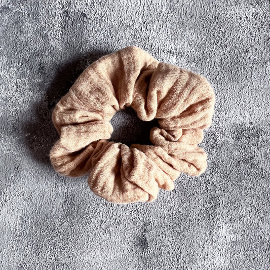 SCRUNCHIE SAND