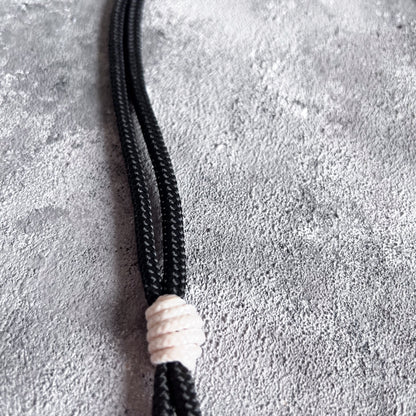 SCHLÜSSELANHÄNGER BLACK